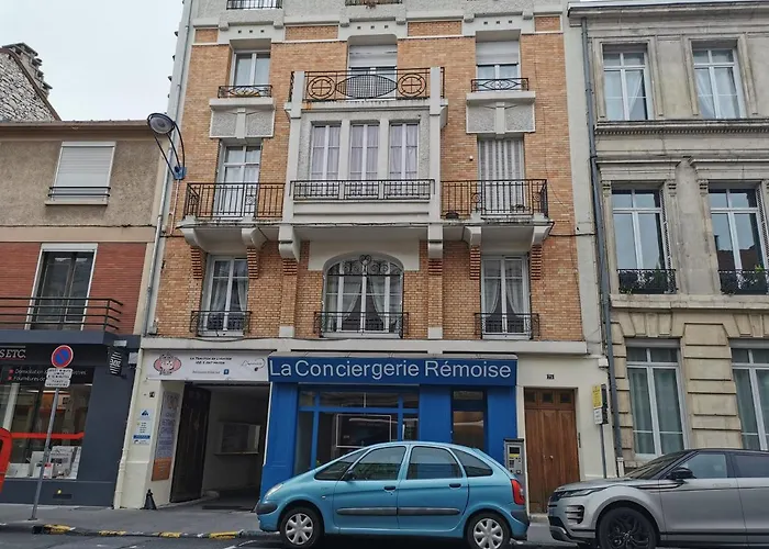 Chez Lea - Aux Pieds De La Cathedrale Reims