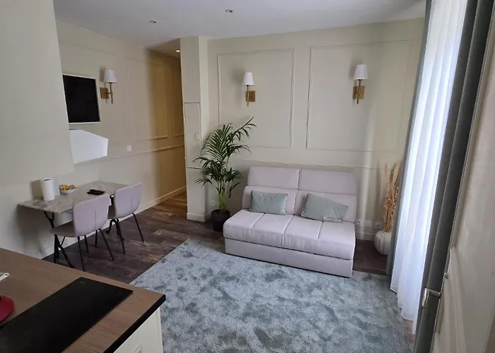 Chez Lea - Aux Pieds De La Cathedrale * Reims