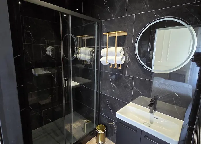 Lägenhet Chez Lea - Aux Pieds De La Cathedrale *